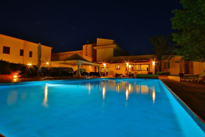 Pool 47 of 104