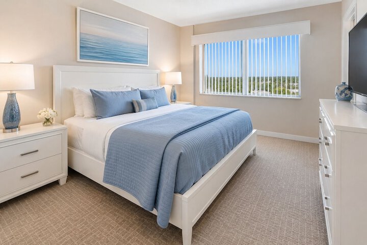 Room 2 of 6
