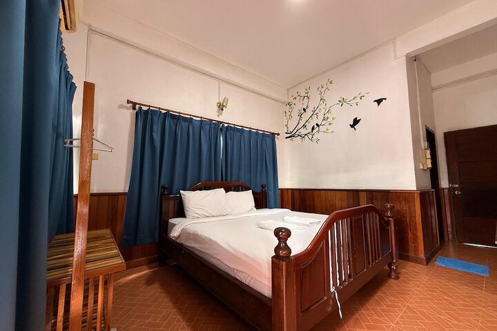 Room 15 of 61