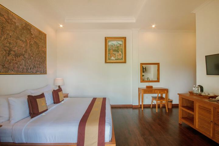 Room 14 of 193