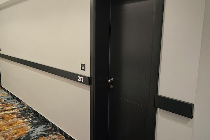 Ballroom/Hall 45 of 49