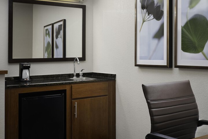 Room 21 of 53