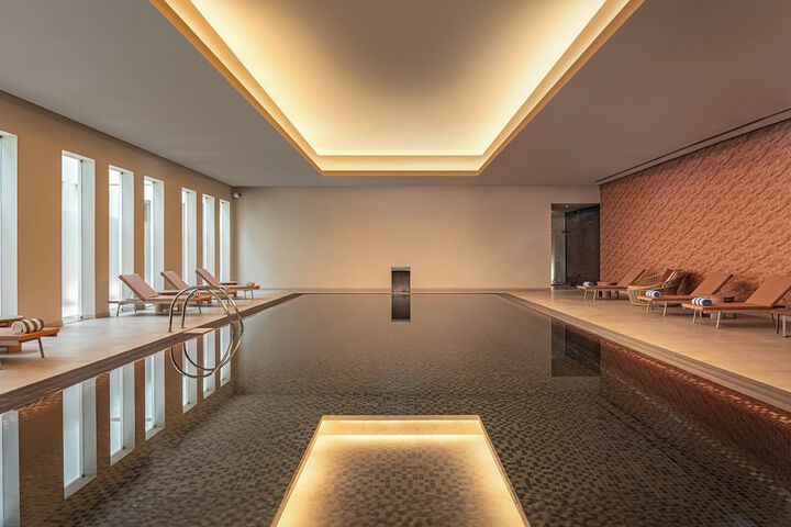 Pool 33 of 112