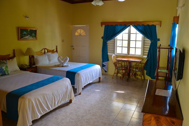Room 8 of 85