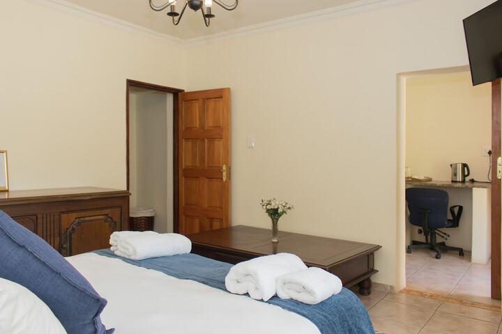 Room 47 of 81