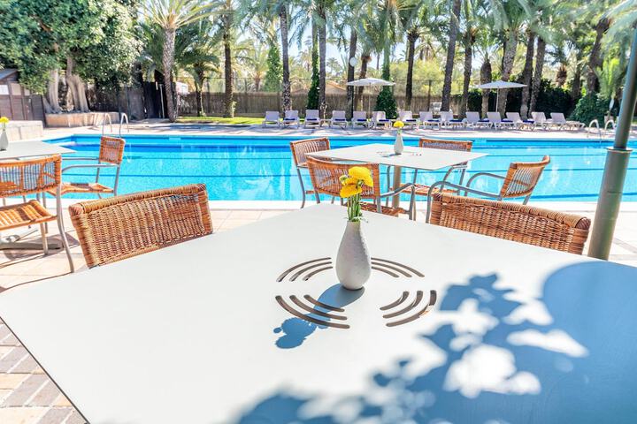 Hotel Pool