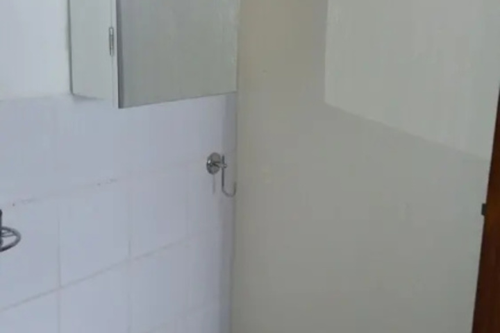 Room 8 of 13