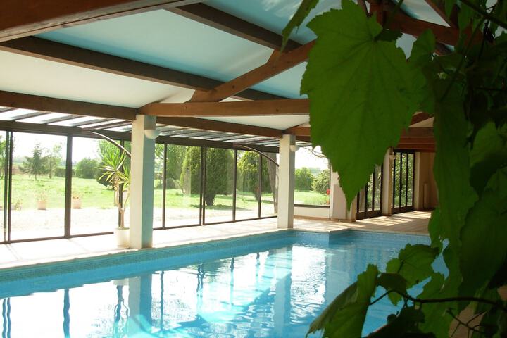 Pool 19 of 35