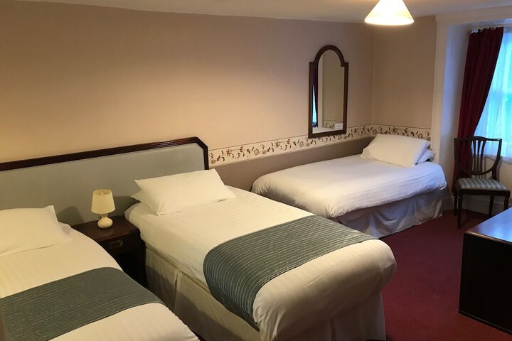 Room 5 of 52