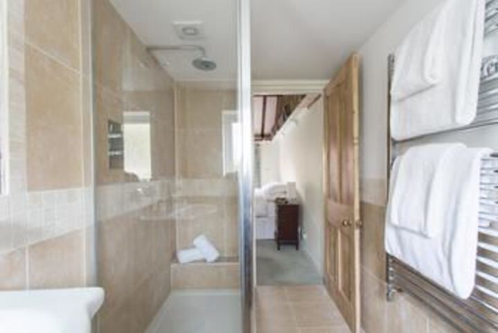 Room 6 of 60