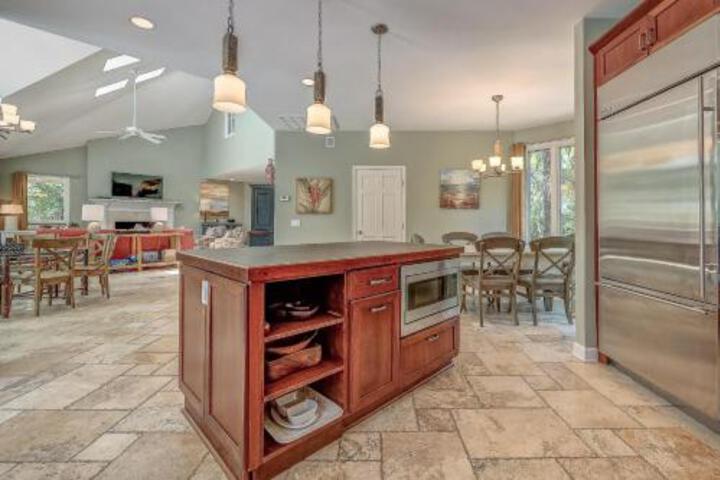 General 11 of 48