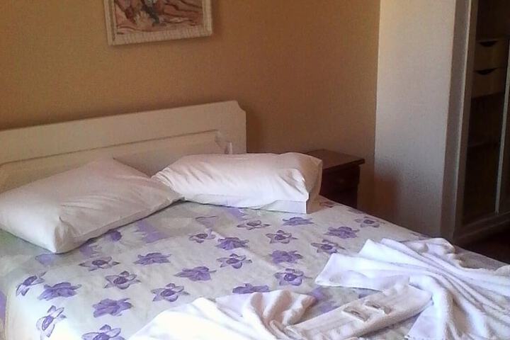 Room 10 of 35