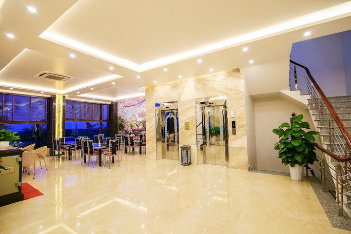 Hotel Interior 3 of 40