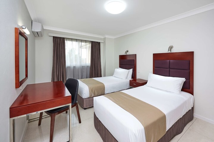 Room 5 of 36