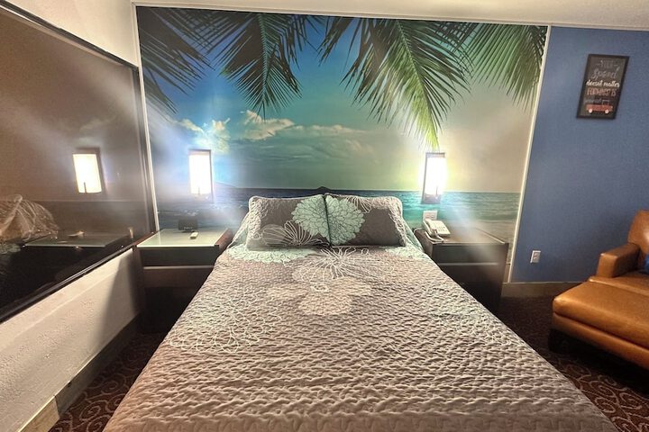 Room 18 of 66