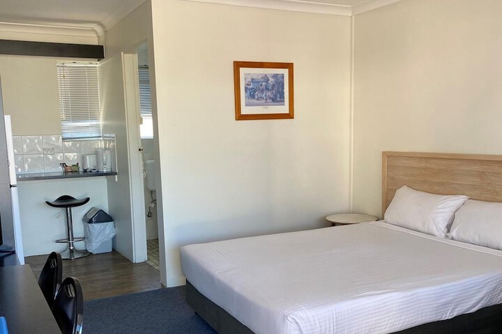 Room 9 of 41