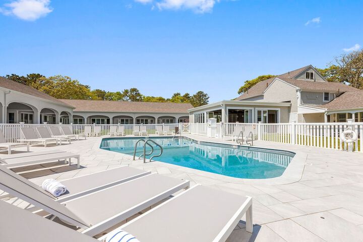 Pool 19 of 19