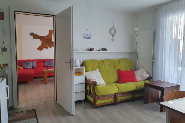 Room 4 of 27