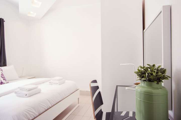 Room 29 of 90