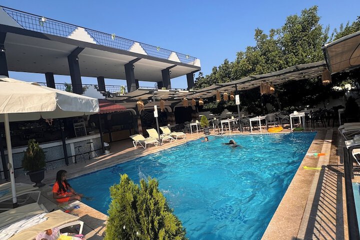 Hotel 163 of 169