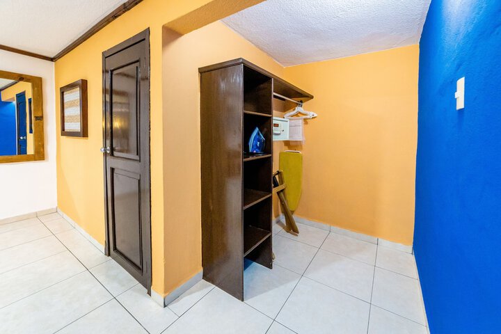 Room 13 of 46