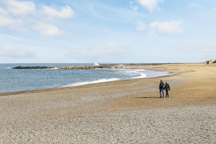 Beach 17 of 21