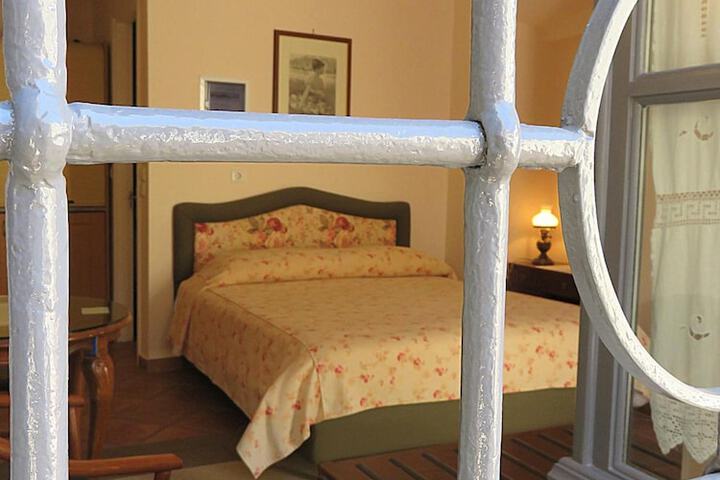 Room 12 of 60