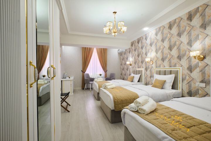 Room 14 of 68