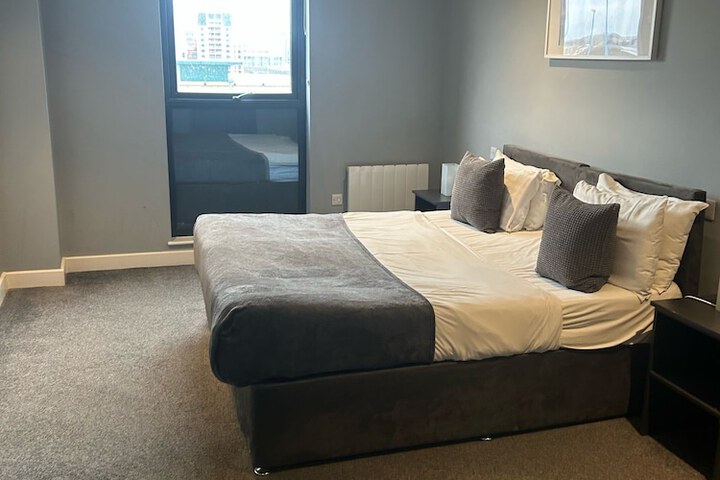Room 16 of 39