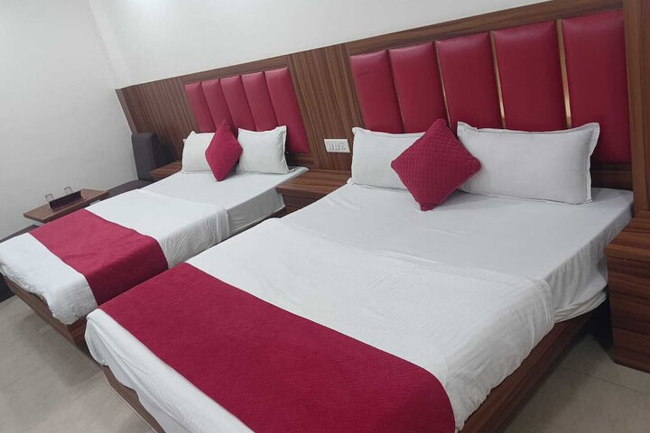 Room 4 of 51