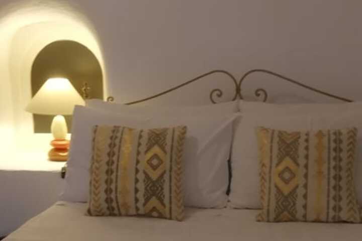 Room 10 of 78