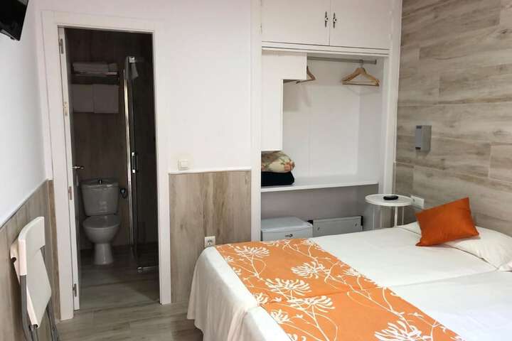 Room 12 of 39