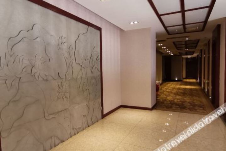 Hotel Interior 6 of 22
