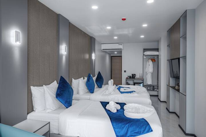 Room 26 of 43
