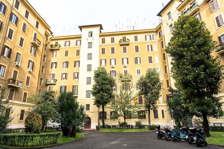 Hotel Exterior 65 of 67