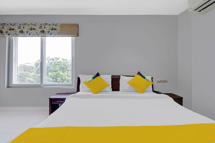 Room 15 of 32