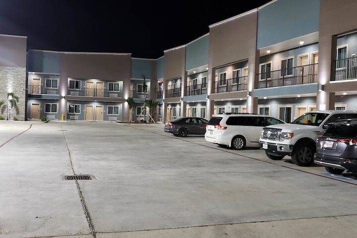 Property Grounds 22 of 28