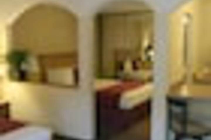 Room 8 of 138