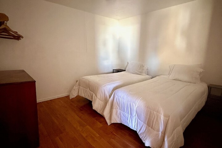 Room 8 of 43