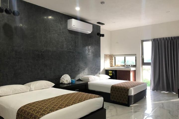 Room 4 of 51