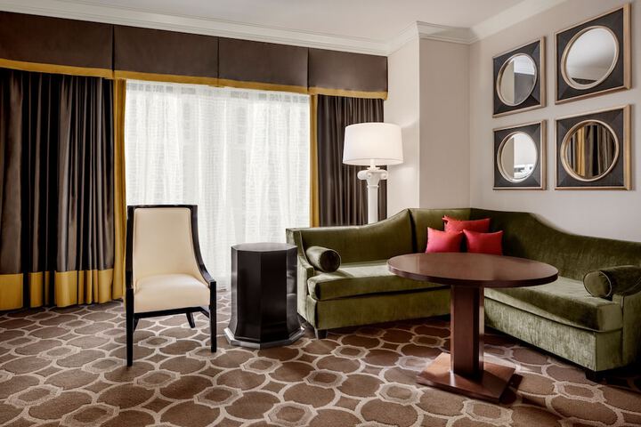 Room 100 of 225
