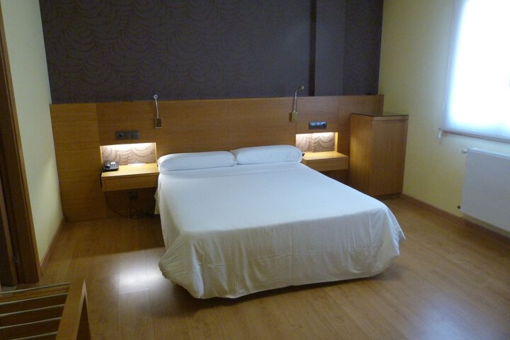 Room 10 of 51