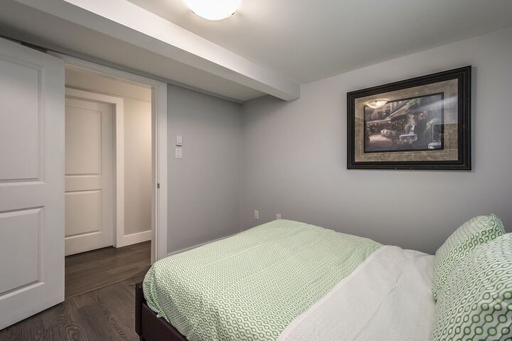 Room 3 of 64