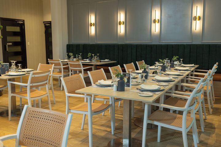 Dining 113 of 152