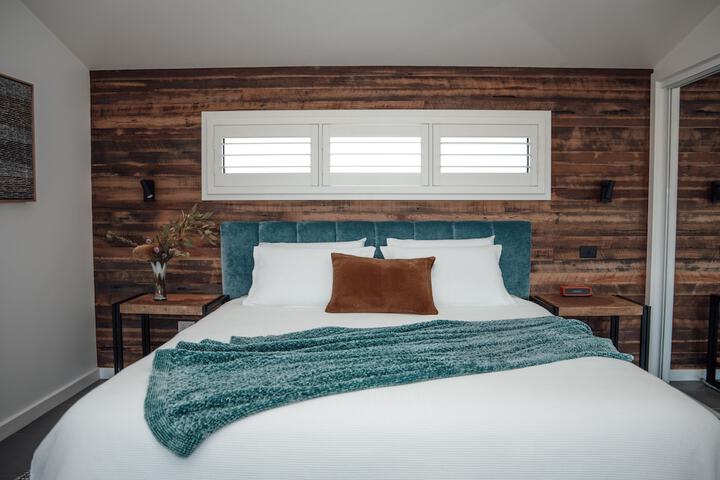 Room 10 of 53