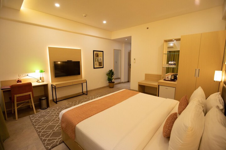 Room 15 of 41