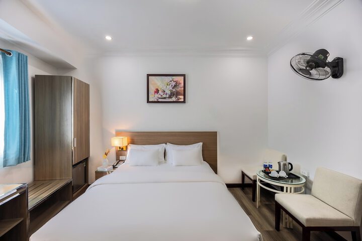 Room 22 of 49