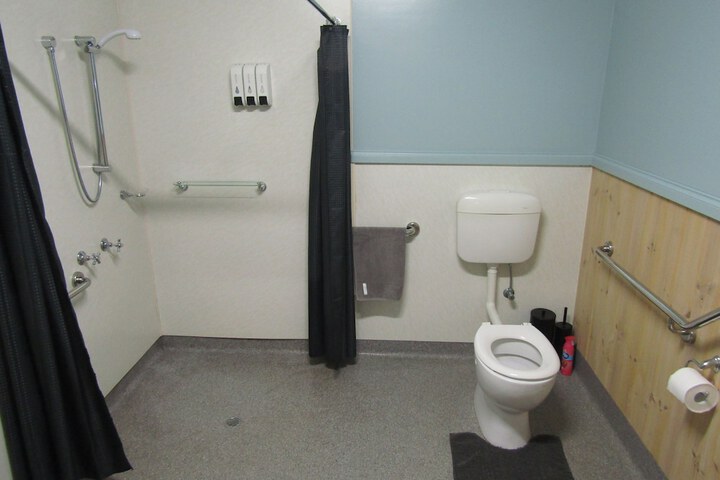 Room 17 of 19