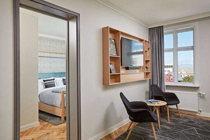 Room 60 of 106