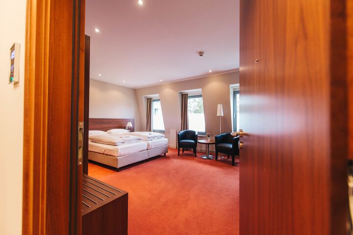 Room 12 of 41